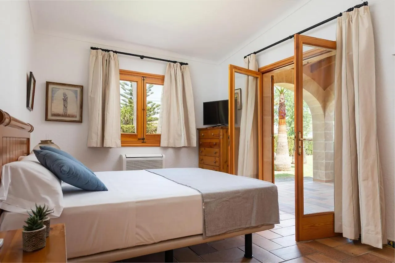 Mulholland Villa Can Picafort  0*, Can Picafort (Mallorca) Spain